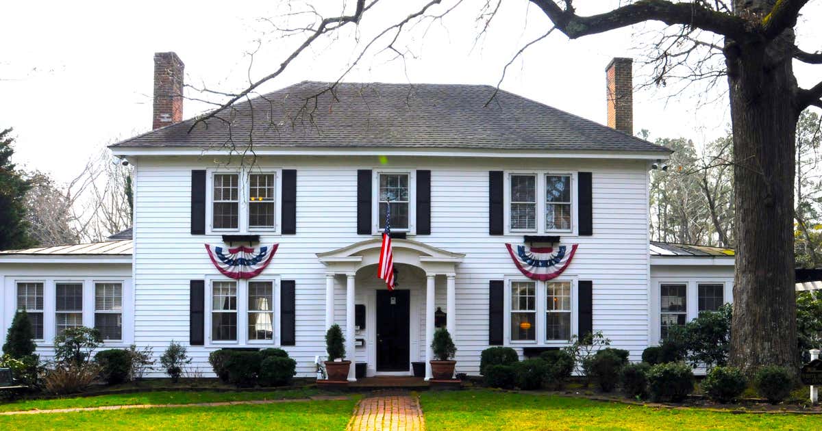 Williamsburg White House, Williamsburg Roadtrippers