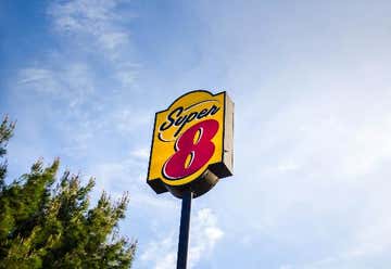 Photo of Super 8 by Wyndham Barstow