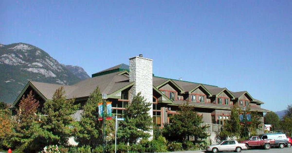 Howe Sound Inn Squamish Canada