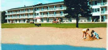 Photo of K Royale Lakefront Inn - Saint Ignace