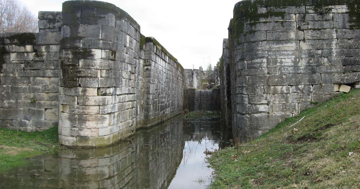 Lockington Locks Historical Area, Piqua Roadtrippers