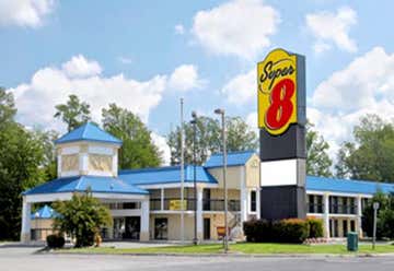 Photo of Super 8 Ruther Glen Kings Dominion Area