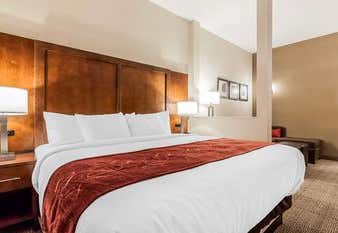 Photo of Comfort Suites La Vista - Omaha