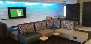 Holiday Inn & Suites Scottsdale North - Airpark, an IHG Hotel