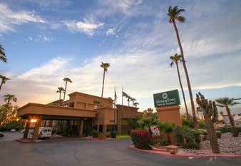 Photo of Green Tree Inn And Suites Phx