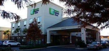 Photo of Holiday Inn Express & Suites Mobile West - I-65
