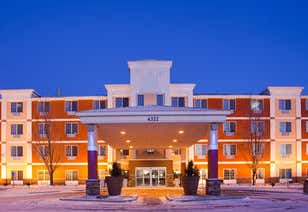 Photo of Holiday Inn Express & Suites St. Cloud