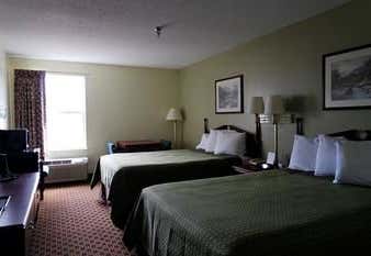 Photo of SureStay Plus Hotel by Best Western Chattanooga