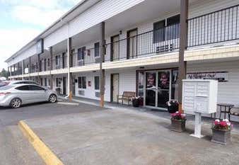 Photo of Guesthouse Inn & Suites Montesano