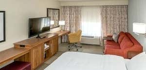 Hampton Inn & Suites Boston/Stoughton