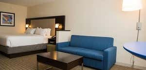 Holiday Inn Express & Suites Marietta