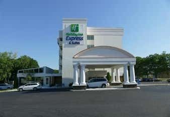 Photo of Holiday Inn Express & Suites Milford