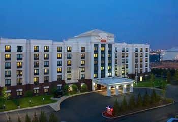 Photo of SpringHill Suites by Marriott Newark International Airport