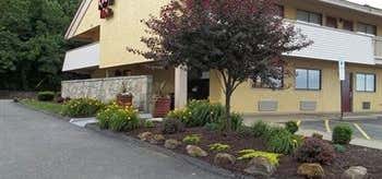 Photo of Red Roof Inn St Clairsville - Wheeling West