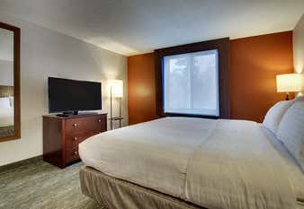 Photo of Holiday Inn Express & Suites Lincoln East - White Mountains