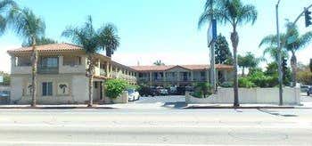 Photo of Santa Ana Travel Inn