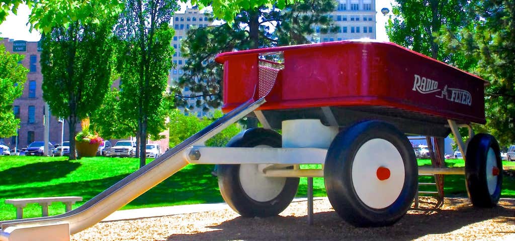 Photo of Red Wagon - Riverfront Park